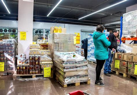 NAJVEĆI EVROPSKI TRGOVINSKI LANAC DOLAZI U SRBIJU .